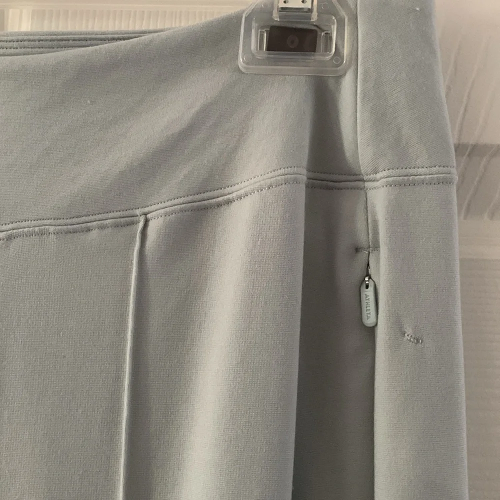 Athleta Mint Green Wide-Leg Pants with Elastic Waistband - Picture 3 of 4